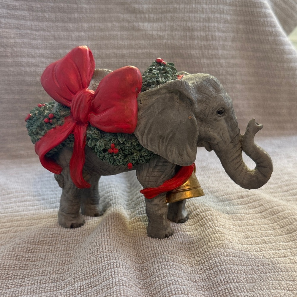 Tom Rubel vintage holiday Elephant